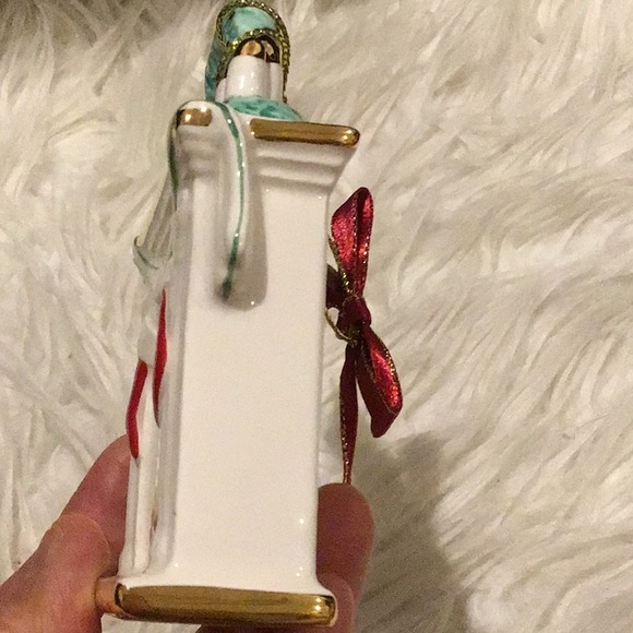 Our First Home 2021 Ceramic ornament from Christmas Tree Spode - Picture 6 of 14